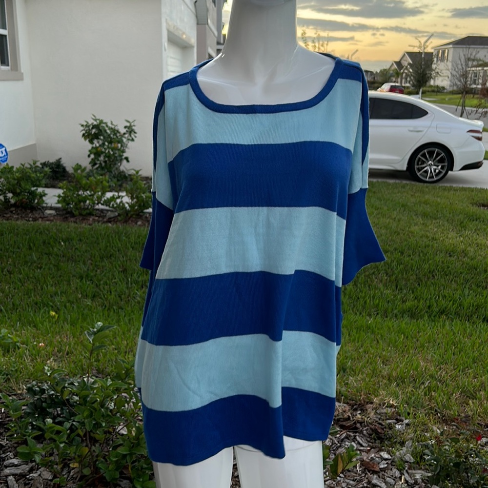 DESIGN HISTORY SWEATER SHIRT TOP SIZE M NWT